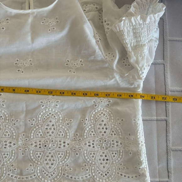 Eyelet Embroidery Puff Sleeve Blouse Tops Round Neck Half Sleeve Size L 8/10 - Picture 8 of 11